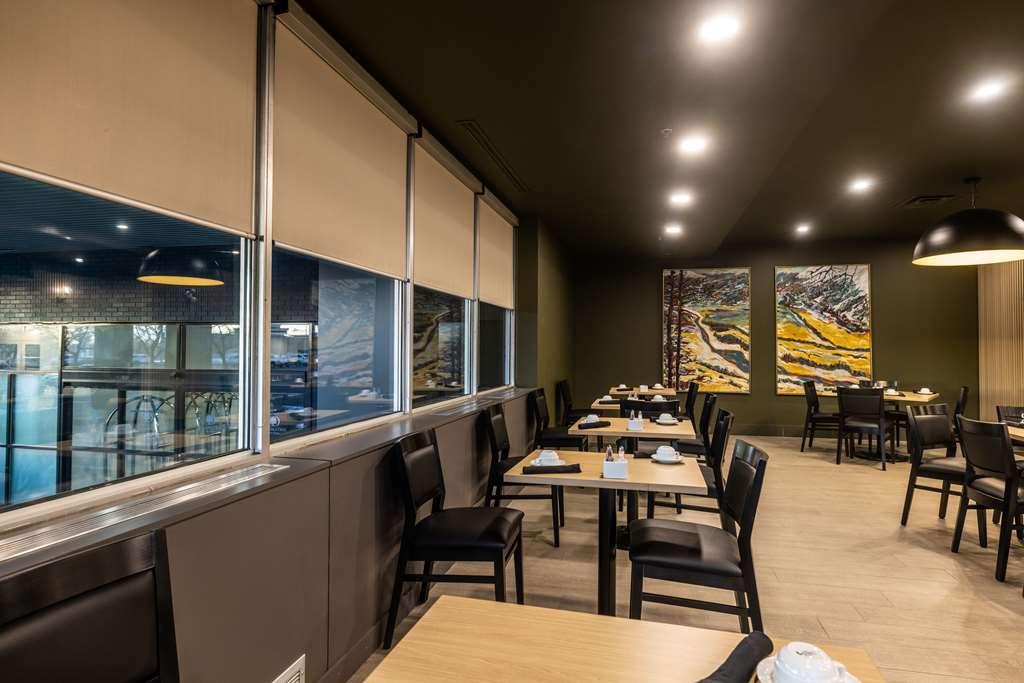 Doubletree By Hilton Calgary North Ξενοδοχείο Εστιατόριο φωτογραφία