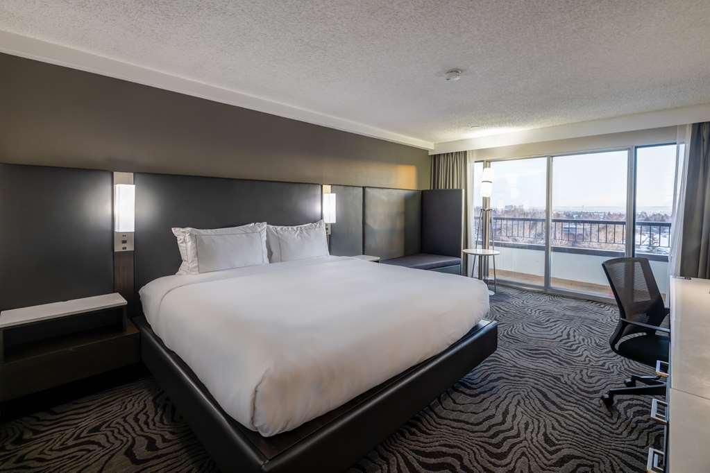 Doubletree By Hilton Calgary North Ξενοδοχείο Δωμάτιο φωτογραφία